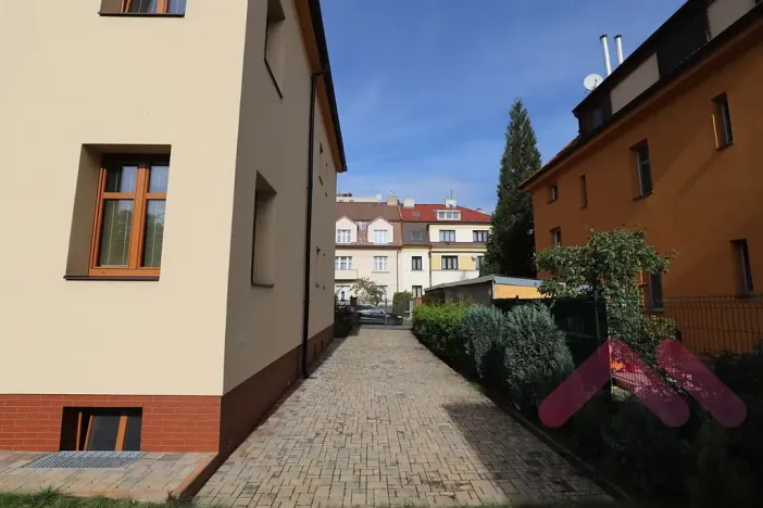 Pronájem bytu 3+kk, Praha - Michle, Na dědinách, 79 m2