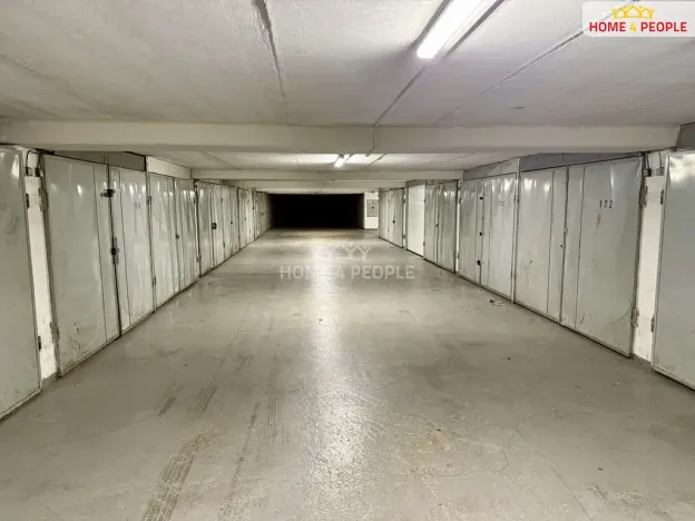 Prodej garáže, Praha - Stodůlky, Bašteckého, 18 m2