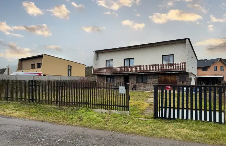 Prodej rodinného domu, Běštín, 193 m2
