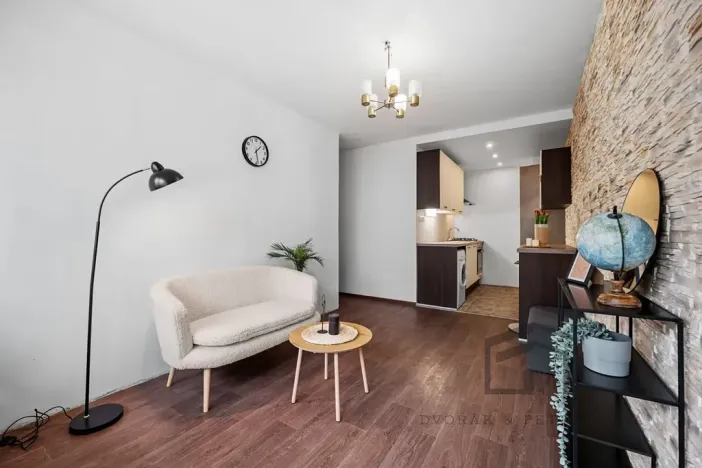 Prodej bytu 2+kk, Praha - Hostivař, Zápasnická, 39 m2