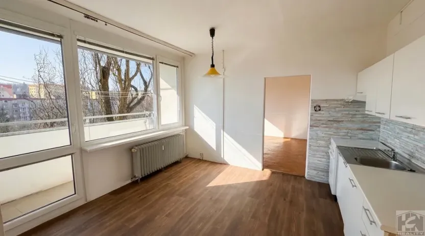 Pronájem bytu 2+1, Jablonec nad Nisou, Budovatelů, 58 m2