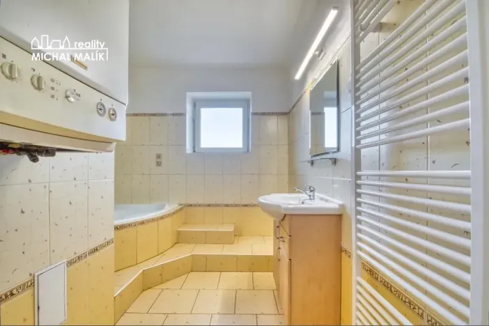 Pronájem bytu 2+1, Hranice, Nádražní, 47 m2