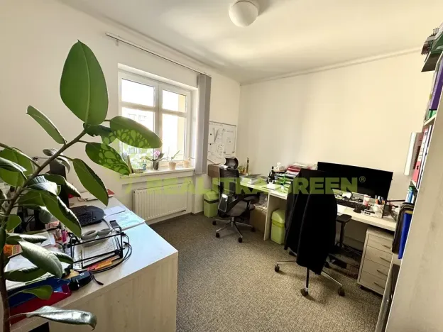 Pronájem komerční nemovitosti, Zlín, Ševcovská, 110 m2