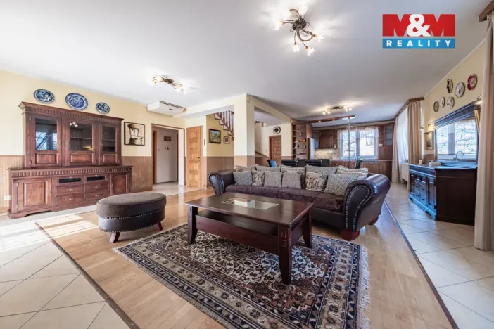 Pronájem rodinného domu, Praha - Ďáblice, Markvartická, 220 m2