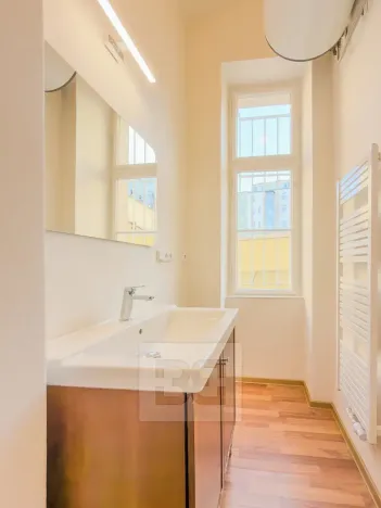 Pronájem bytu 3+kk, Praha - Holešovice, Veletržní, 80 m2