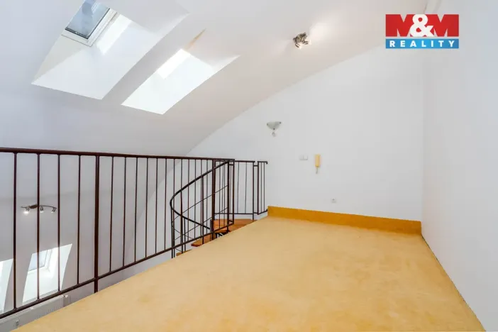 Prodej bytu 1+kk, Nymburk, V Kolonii, 45 m2