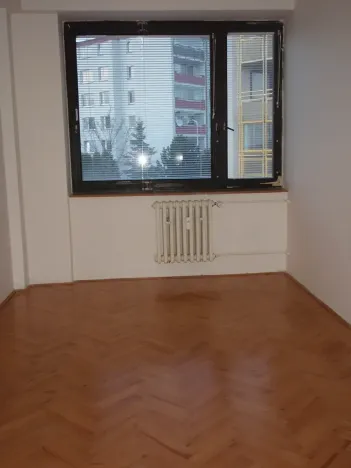 Pronájem bytu 3+1, Praha - Vokovice, Ke dvoru, 80 m2