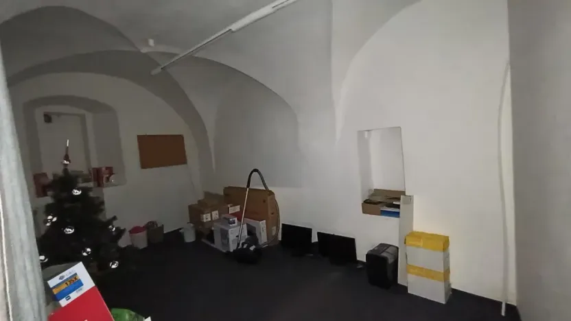 Pronájem obchodního prostoru, Třebíč, Hasskova, 117 m2