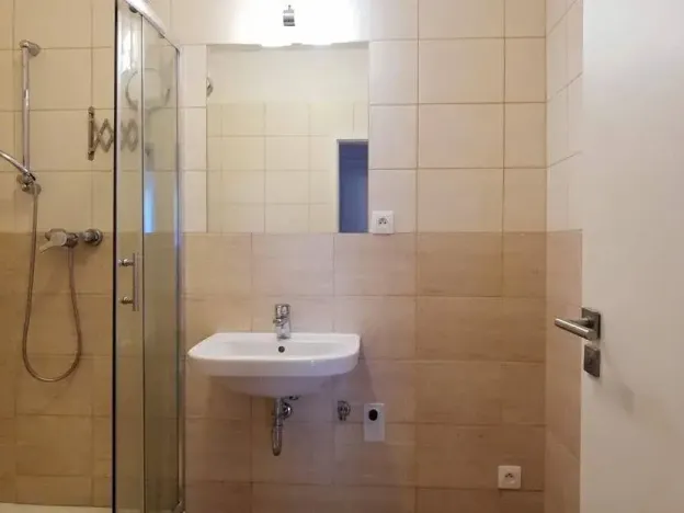 Pronájem bytu 2+1, Praha - Smíchov, Podbělohorská, 41 m2