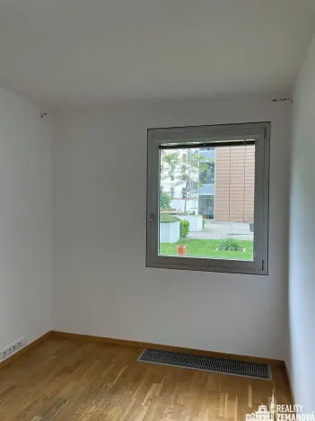 Pronájem kanceláře, Praha - Vinohrady, Korunní, 50 m2