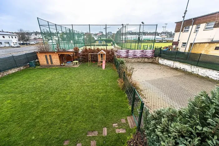 Pronájem komerční nemovitosti, Praha - Štěrboholy, Ústřední, 280 m2