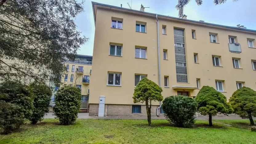 Pronájem bytu 2+1, Poděbrady, Hakenova, 51 m2