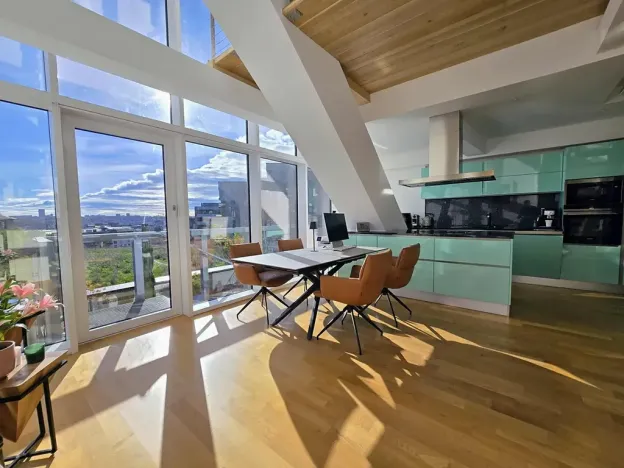 Prodej atypického bytu, Praha - Smíchov, Kobrova, 134 m2