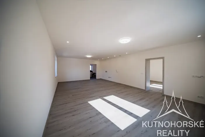 Prodej rodinného domu, Červené Pečky, Husova, 177 m2