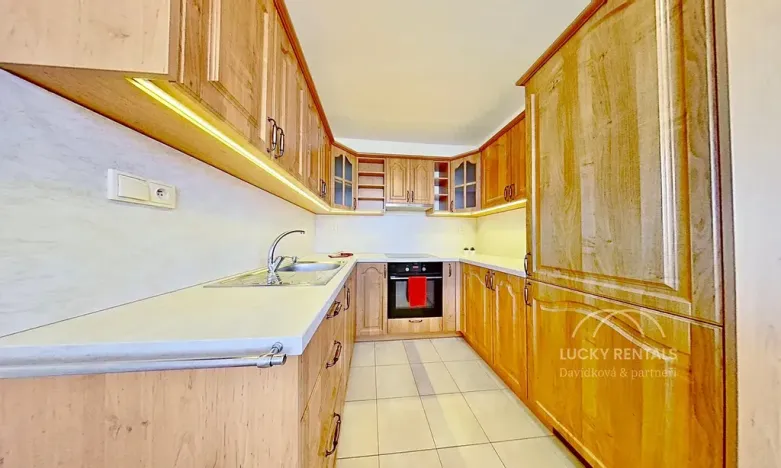 Pronájem bytu 3+kk, Kamenice, Sídliště II, 78 m2