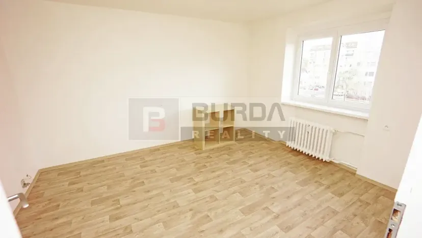 Pronájem bytu 1+1, Neratovice, 27 m2