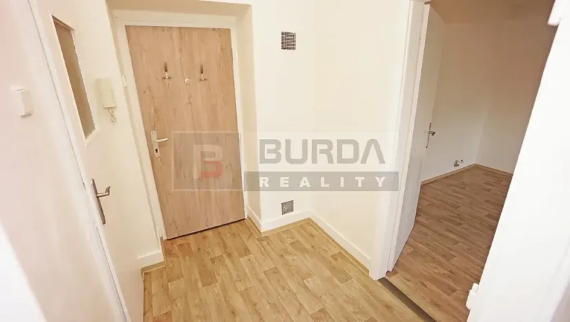 Pronájem bytu 1+1, Neratovice, 27 m2