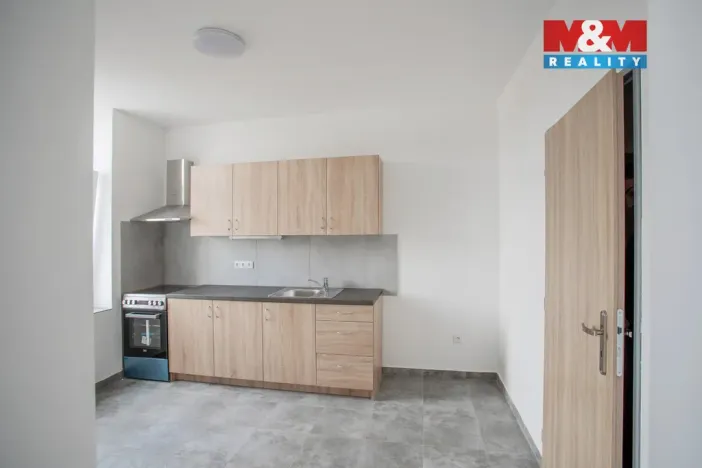 Pronájem bytu 1+1, Sokolov, Nádražní, 45 m2