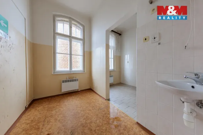 Prodej komerční nemovitosti, Kraslice, B. Smetany, 710 m2