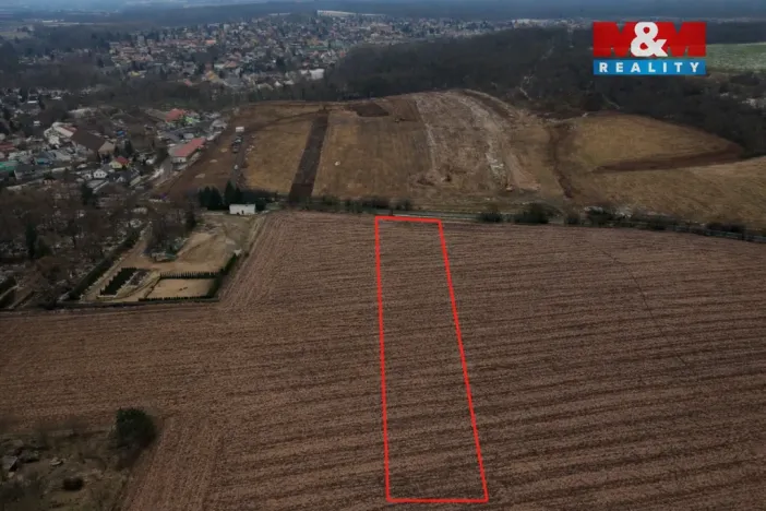 Prodej pole, Úvaly, 5001 m2