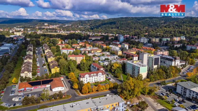 Pronájem bytu 2+kk, Mariánské Lázně - Úšovice, Kubelíkova, 47 m2