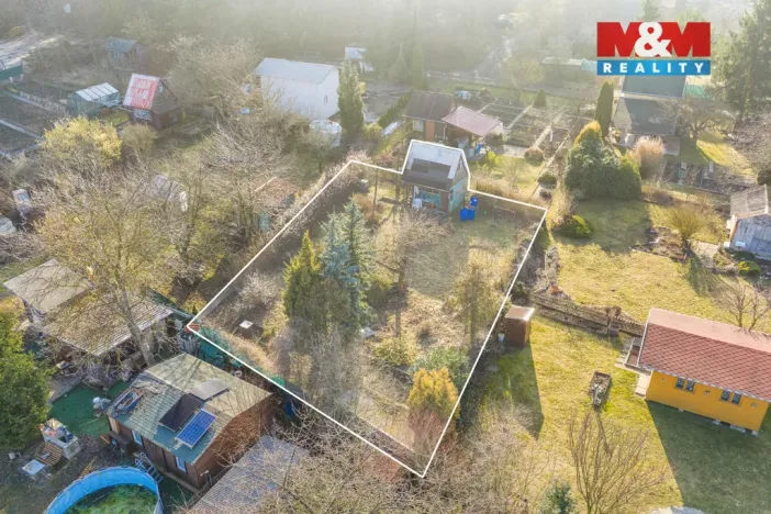 Prodej zahrady, Slaný, 387 m2