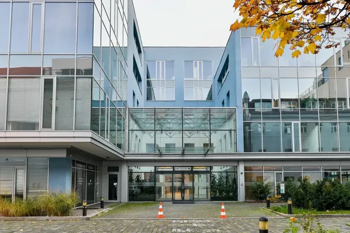 Pronájem kanceláře, Praha - Karlín, Sokolovská, 137 m2