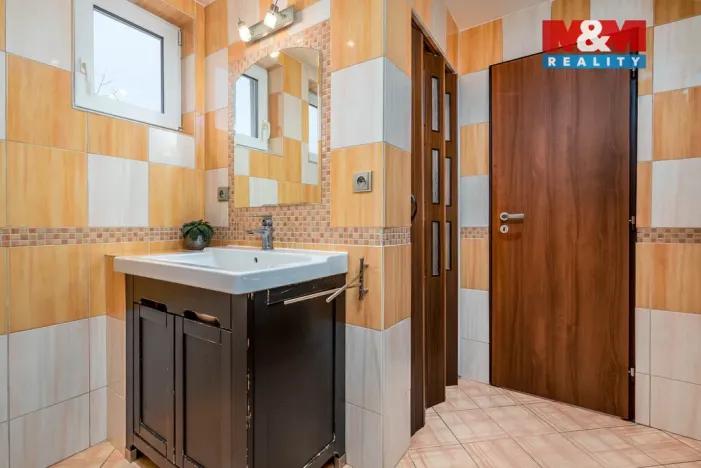 Prodej rodinného domu, Sokoleč, Švestková, 184 m2