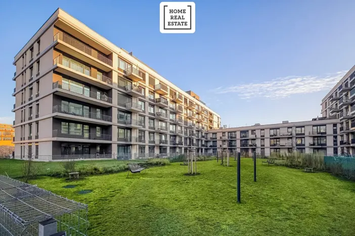 Pronájem bytu 2+kk, Praha - Vysočany, Kolbenova, 55 m2