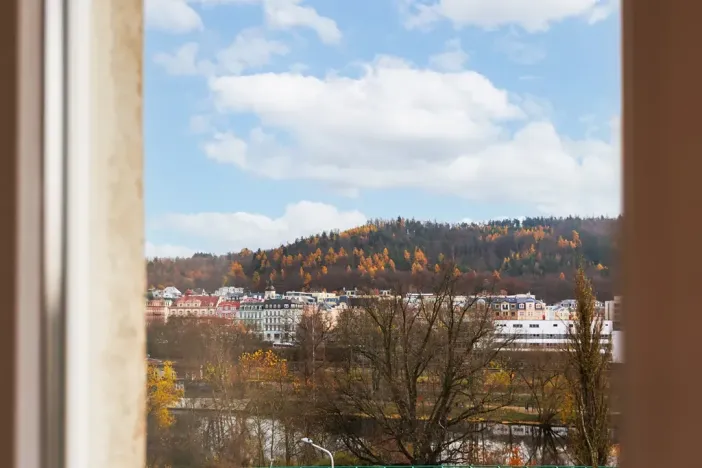 Pronájem bytu 2+kk, Karlovy Vary, Šmeralova, 50 m2