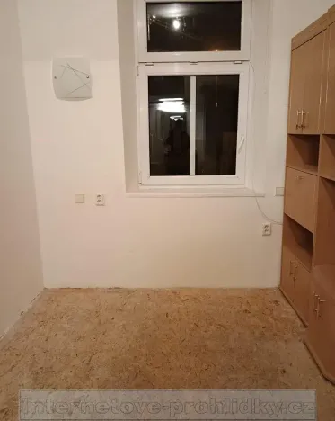 Pronájem bytu 1+kk, Praha - Břevnov, U první baterie, 16 m2