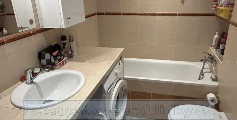 Pronájem pokoje, Praha - Troja, Krosenská, 16 m2