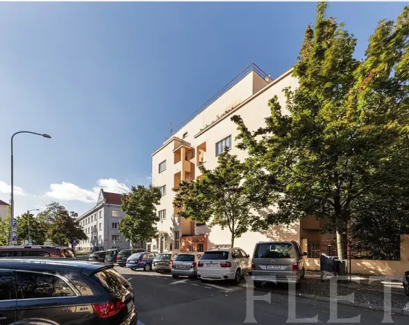 Pronájem bytu 1+kk, Praha - Žižkov, Biskupcova, 38 m2