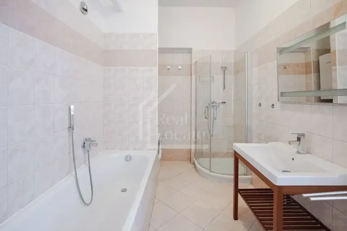 Prodej bytu 4+1, Praha - Staré Město, Betlémská, 144 m2