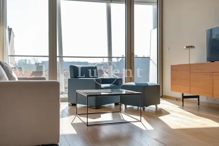 Pronájem bytu 2+kk, Praha - Smíchov, Holečkova, 62 m2