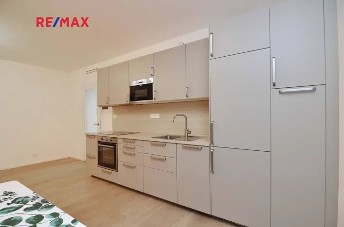 Pronájem bytu 1+kk, Praha - Stodůlky, Hábova, 38 m2