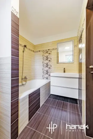 Prodej bytu 2+1, Olomouc, Albertova, 55 m2