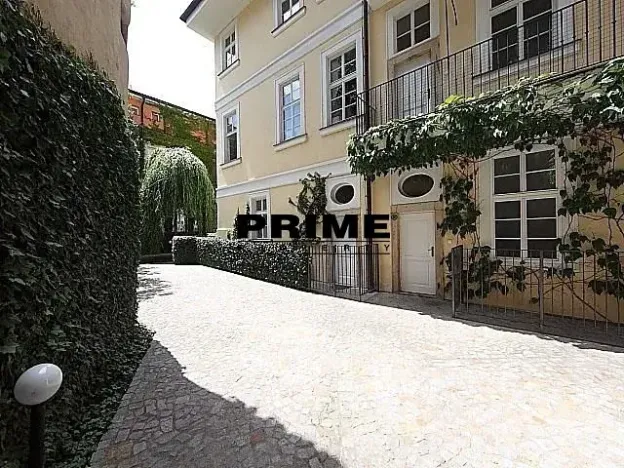 Pronájem bytu 2+1, Praha - Malá Strana, Vlašská, 73 m2