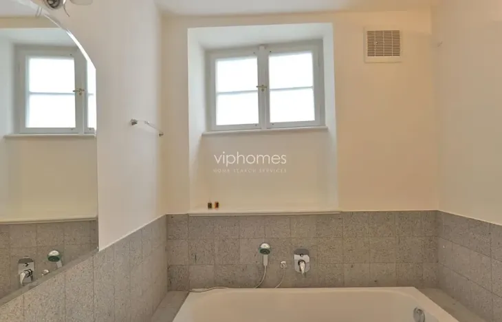 Pronájem bytu 2+kk, Praha - Malá Strana, Vlašská, 73 m2