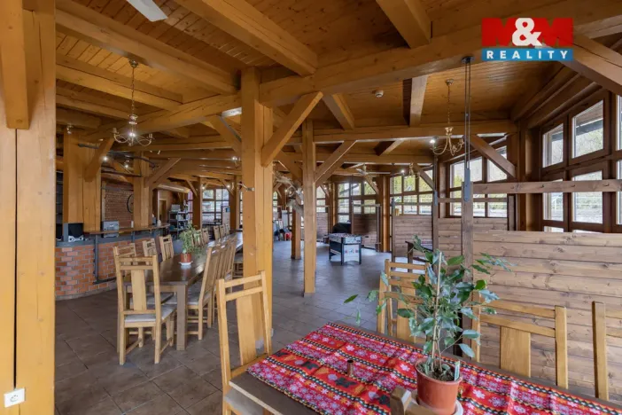 Prodej restaurace, Černotín, 2100 m2