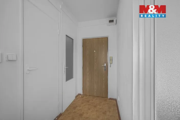 Pronájem bytu 1+1, Smiřice, Komenského, 37 m2