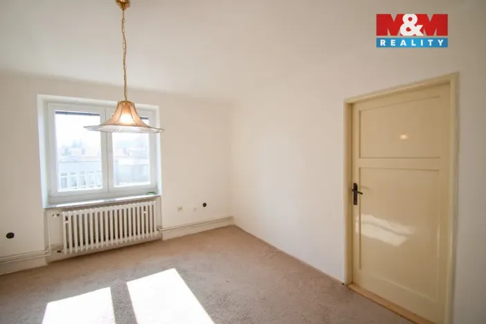 Pronájem bytu 3+1, Rožnov pod Radhoštěm, Náměstí Míru, 70 m2