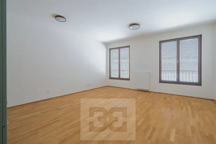Prodej bytu 1+kk, Praha - Smíchov, Toyen, 42 m2