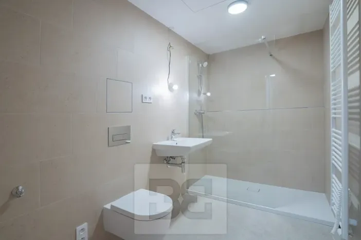 Prodej bytu 1+kk, Praha - Smíchov, Toyen, 42 m2