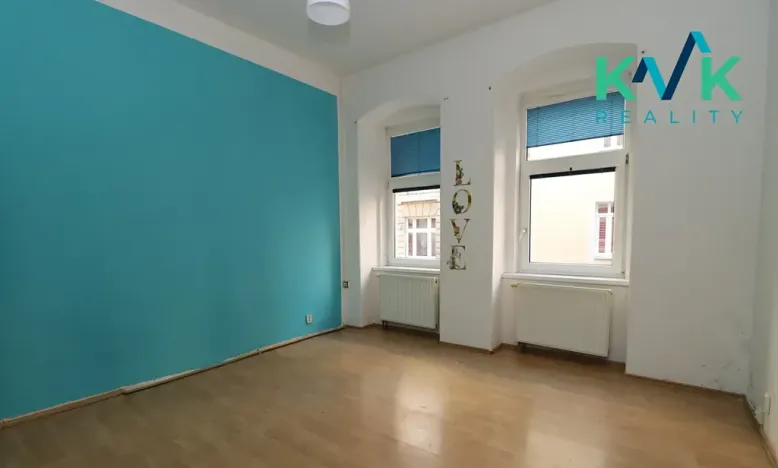 Pronájem bytu 1+1, Karlovy Vary, Lad. Koubka, 29 m2