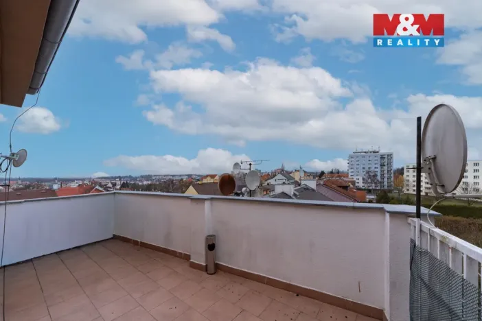 Prodej bytu 2+1, Cheb, Na Hradčanech, 54 m2