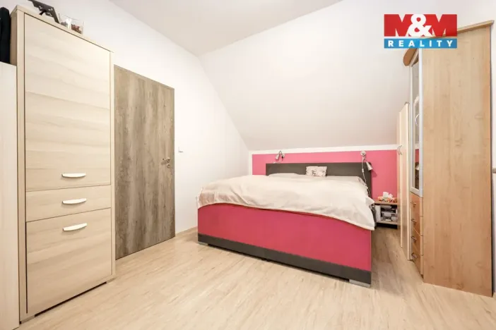 Prodej rodinného domu, Kučerov, 150 m2