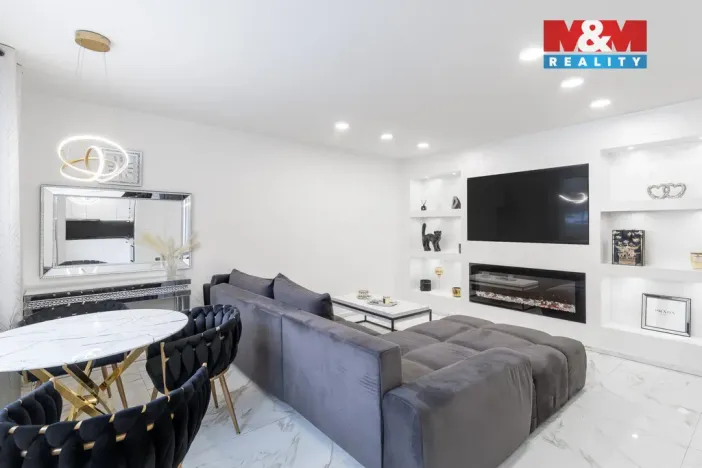 Prodej bytu 2+1, Ostrava - Výškovice, Břustkova, 62 m2