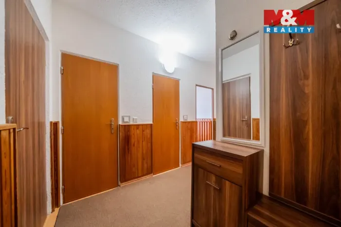 Prodej bytu 2+1, Uherčice, 62 m2