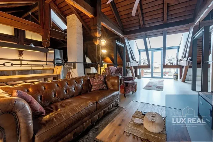 Prodej atypického bytu, Mikulov, Komenského, 164 m2